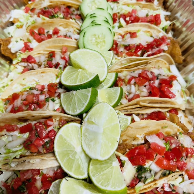 Shrimp taco tray (24 pieces).