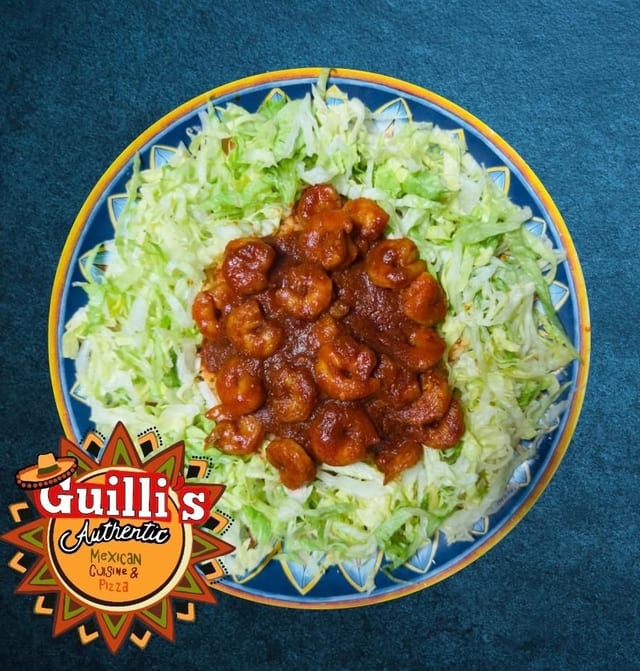 Camarones a la diabla house special.